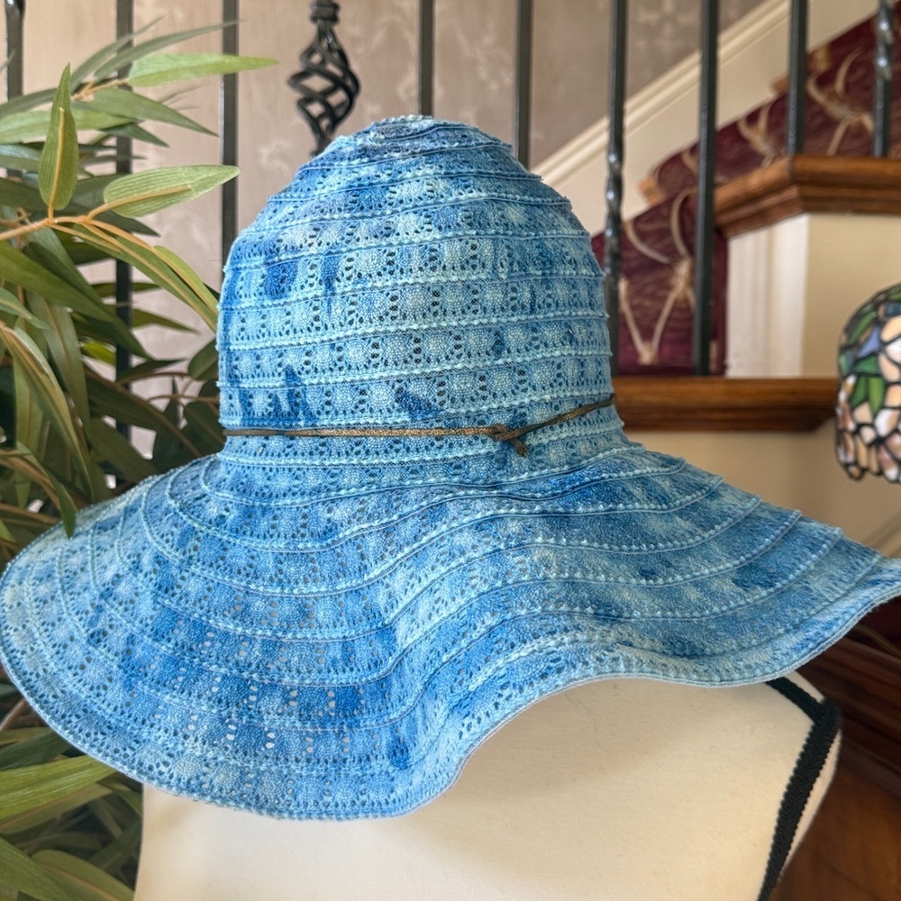 TART ladies, tie-dyed floppy hat very good condition - Picture 5 of 10
